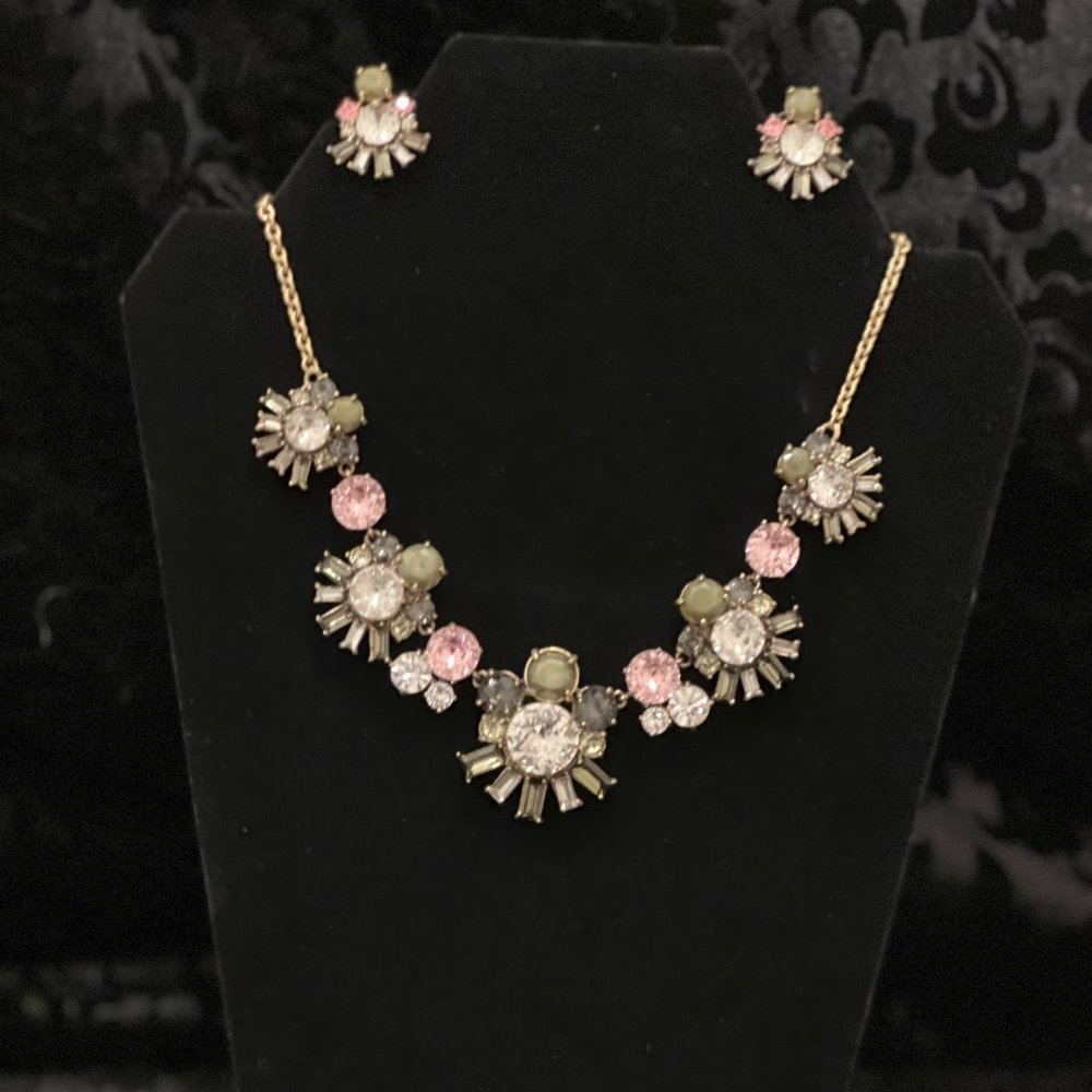 Starburst Design Necklace & Matching Earrings
